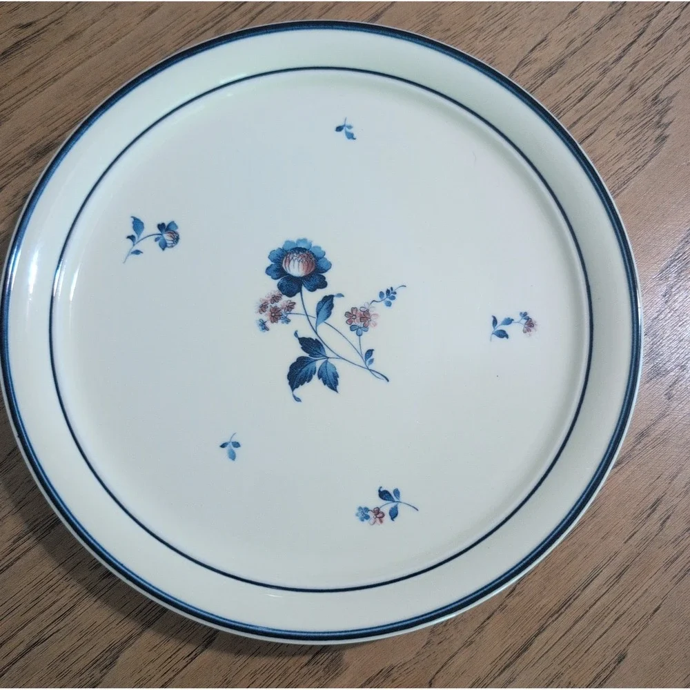 Noritake Keltcraft Blue Chintz #9104 Dinner Plates Ireland 10.5